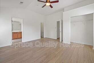 119 Vintage Dr in Chapel Hill, NC - Building Photo - Building Photo
