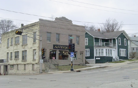 407 Madison St in Waukesha, WI - Foto de edificio