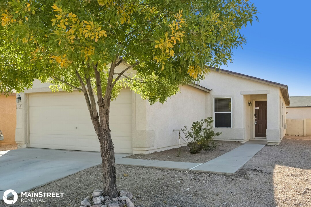 3715 W Exton Ln in Tucson, AZ - Building Photo