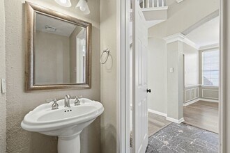 6734 Flowermound Dr in Sugar Land, TX - Building Photo - Building Photo