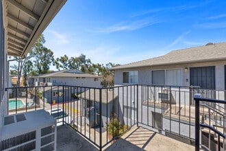 Terre at Oak in Ramona, CA - Building Photo - Interior Photo