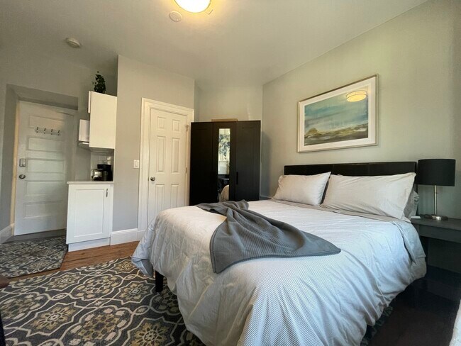 50 Irving St, Unit 52-3 in Cambridge, MA - Foto de edificio - Building Photo