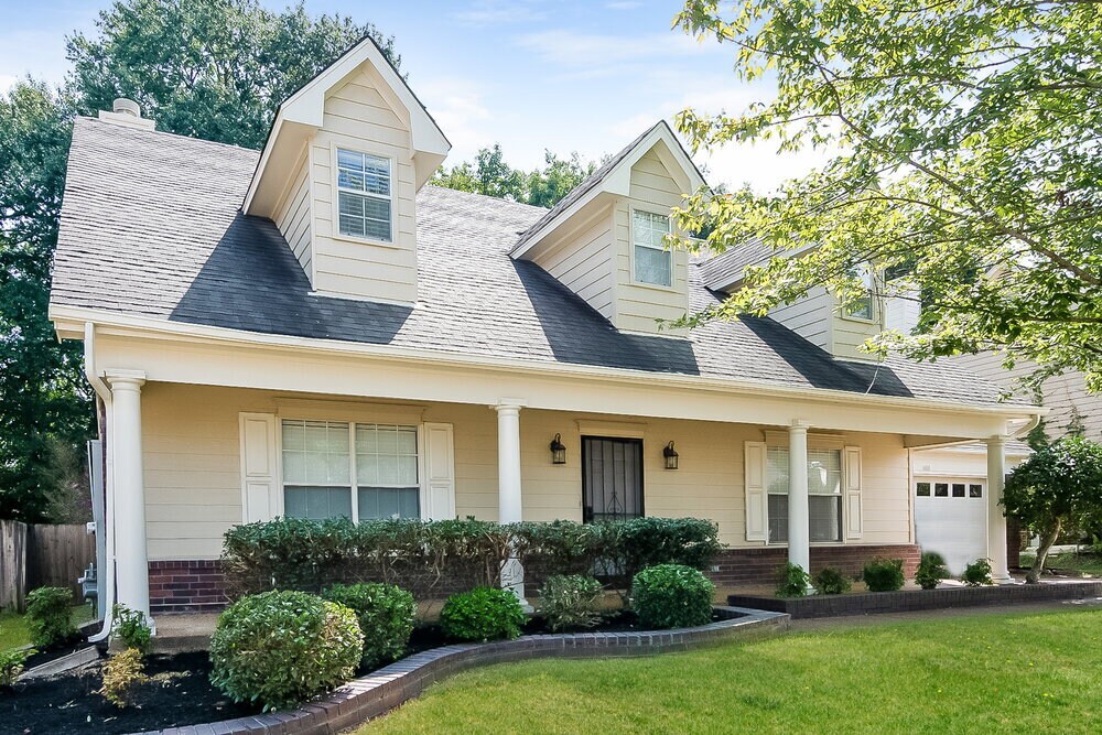 1400 Milestone Dr in Collierville, TN - Foto de edificio