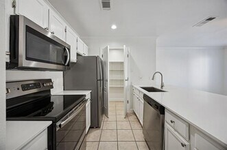 4125 Holland Ave in Dallas, TX - Building Photo - Building Photo