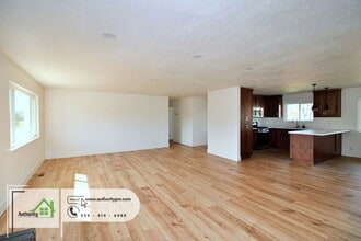 9905 Merryhill Ln in Palo Cedro, CA - Building Photo - Building Photo