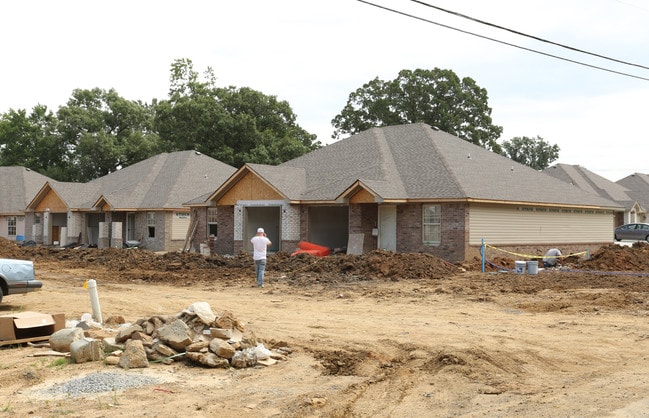 Oakview Apartments in Fort Smith, AR - Building Photo - Building Photo