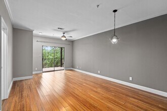1741 Spyglass Dr in Austin, TX - Building Photo - Building Photo
