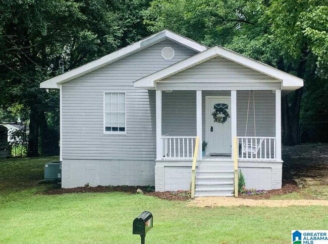 306 11th Ave NE in Graysville, AL - Building Photo - Building Photo