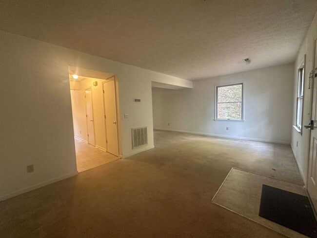 property at 1477 Sandy Cir