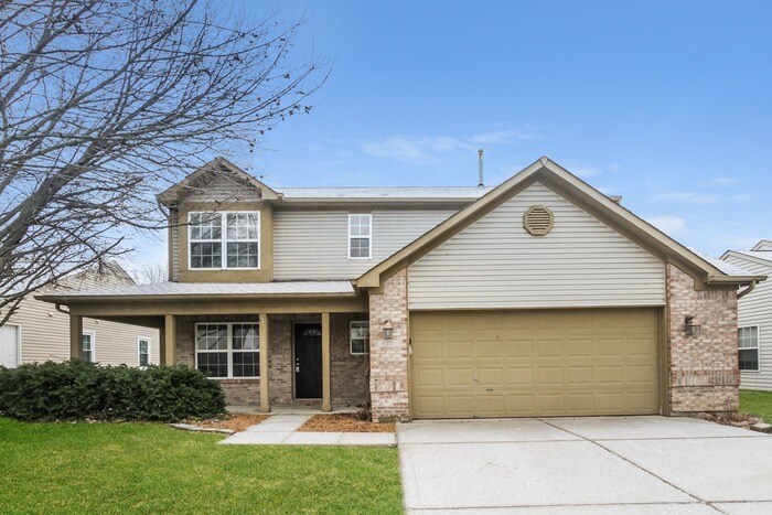 6101 E Newberry Ct in Camby, IN - Foto de edificio