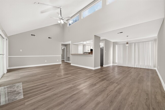 11202 Bandlon Dr