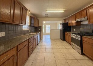 2341 NW 37th St in Oklahoma City, OK - Building Photo - Building Photo