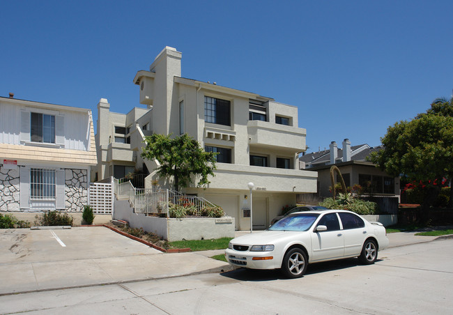 954-960 Sapphire St in San Diego, CA - Building Photo - Building Photo