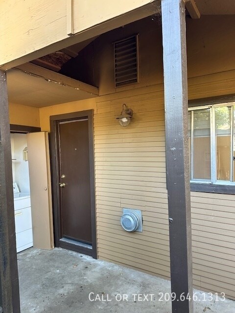 115 I St in Modesto, CA - Building Photo