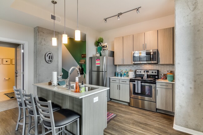Sky Garden Apartments in Charleston, SC - Building Photo - Building Photo
