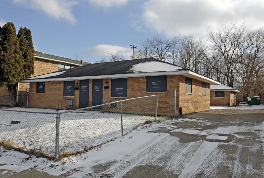 3924 Lori Sue Ave in Dayton, OH - Building Photo