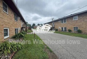 110 NW College Ave in Ankeny, IA - Building Photo