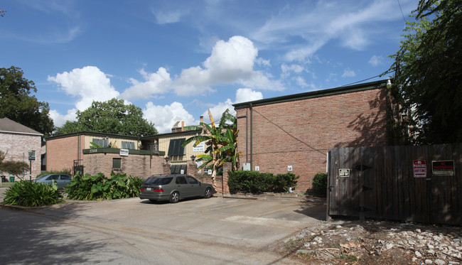 2703 Mason in Houston, TX - Building Photo - Building Photo