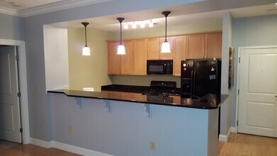 527 Pawtucket St in Lowell, MA - Building Photo - Building Photo