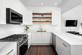 808 N Greenview Ave in Chicago, IL - Building Photo - Building Photo