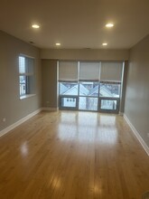 1653 N Western Ave, Unit 3 in Chicago, IL - Building Photo - Building Photo