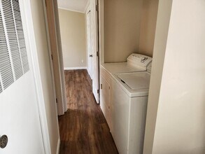 16 Kimberly St in Palmyra, ME - Foto de edificio - Building Photo