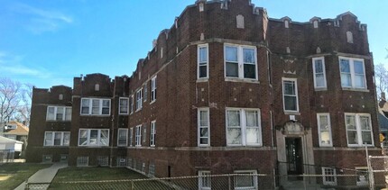 8739 S Racine Ave in Chicago, IL - Building Photo - Building Photo