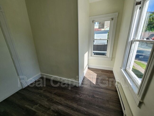 76 Crandall St in Glens Falls, NY - Building Photo - Building Photo