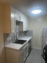 117 Springs Rd in Vallejo, CA - Building Photo - Building Photo