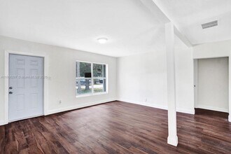 3505 SW 12th Ct in Fort Lauderdale, FL - Building Photo - Building Photo