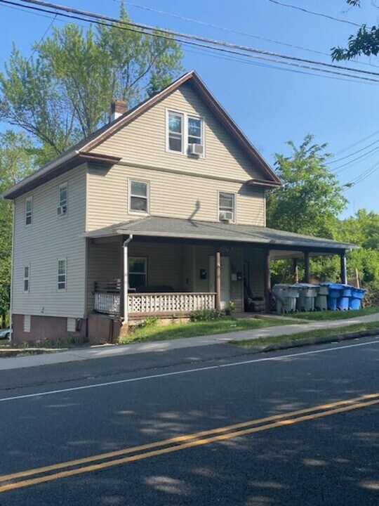 179 Union St in Bristol, CT - Building Photo