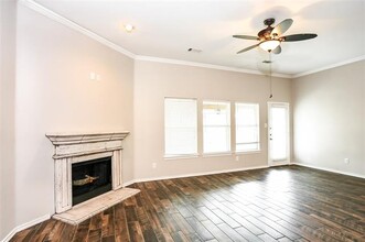 220 Troy Ln in Red Oak, TX - Building Photo - Building Photo