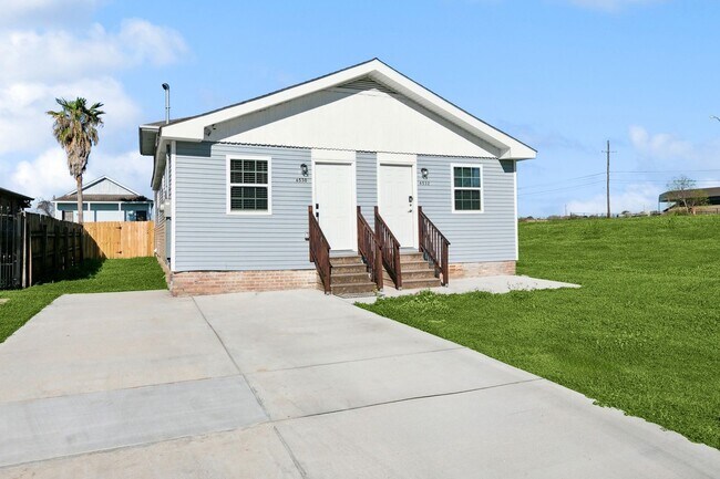 property at 6530 Peoples Ave