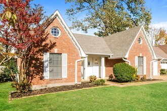 7318 Old Dominion Ct in Memphis, TN - Building Photo - Building Photo
