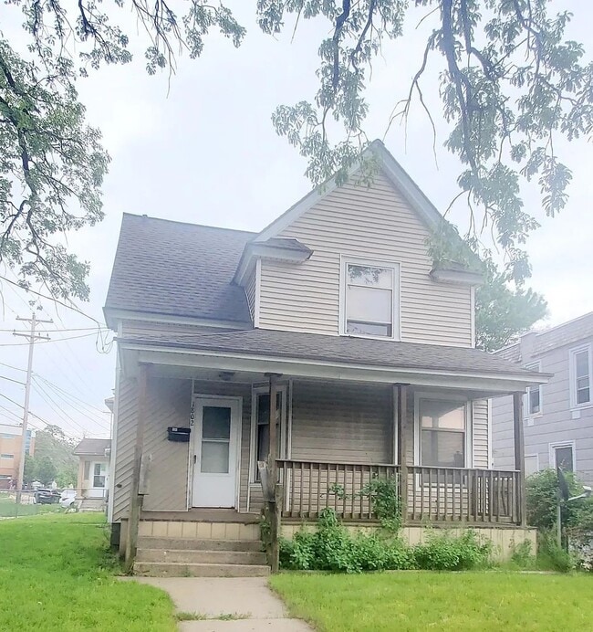 property at 1802 Madison Ave SE