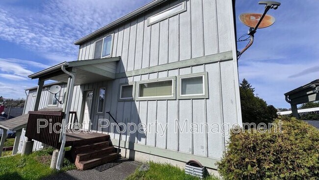 property at 1118 Park Ave