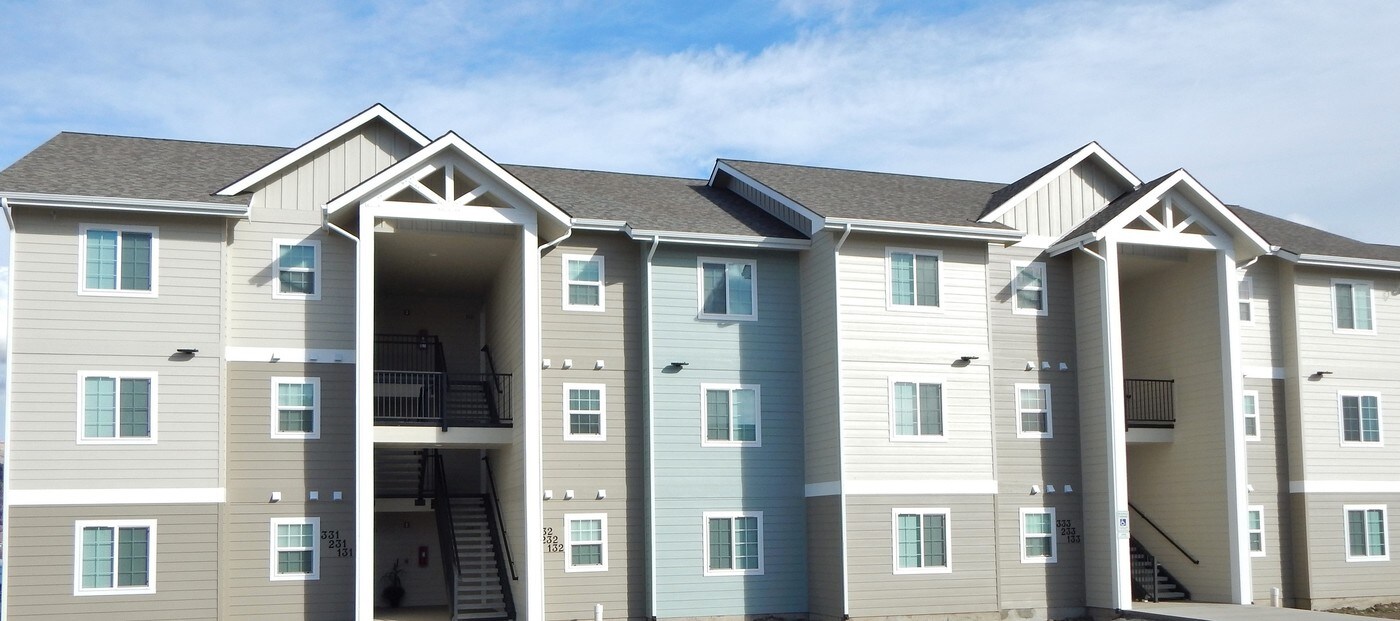University Parkway Apartments in Yakima, WA - Foto de edificio