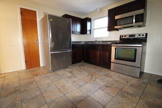 14-20 Sisson St in East Hartford, CT - Foto de edificio - Building Photo