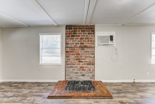 property at 711 Cherokee Dr