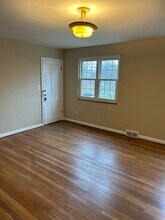 2009 Elmwood Ave, Unit D in Columbus, OH - Building Photo - Building Photo