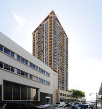 Marin Tower in Honolulu, HI - Building Photo - Building Photo