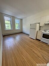 1531 Beacon St, Unit 16 in Brookline, MA - Foto de edificio - Building Photo
