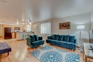 103 S 14th St, Unit 0 in Colorado Springs, CO - Building Photo