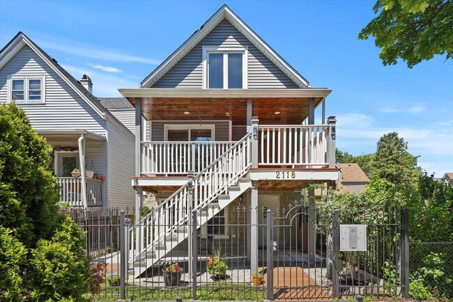 property at 2118 N Kilpatrick Ave