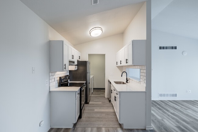 The Edge at Oakland Apartments - Auburn Hills in Auburn Hills, MI - Foto de edificio - Interior Photo