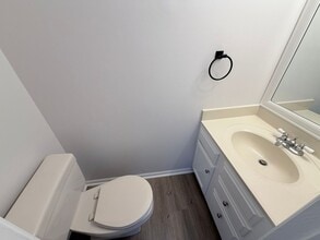 8906 Chesapeake Lighthouse Dr in North Beach, MD - Building Photo - Building Photo