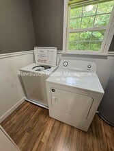 918 Poplar Rd in Newnan, GA - Building Photo - Building Photo
