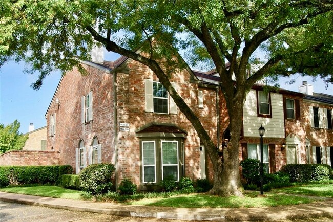 property at 5801 Lumberdale Rd