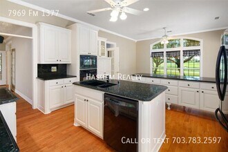 4442 FM1377 in Blue Ridge, TX - Foto de edificio - Building Photo