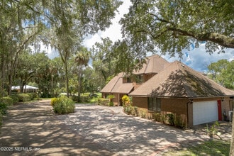 108 N Bartram in San Mateo, FL - Building Photo - Building Photo